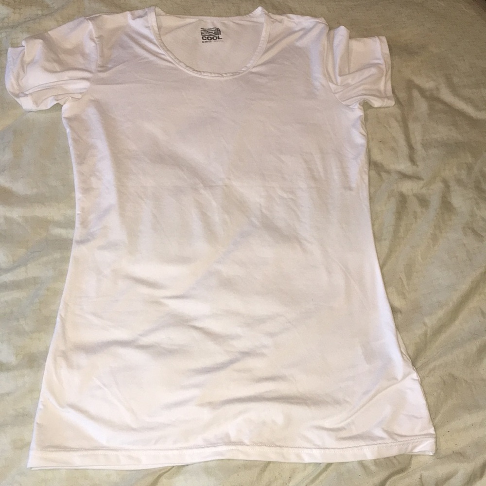 White Short Sleeve Scoop Neck Tee